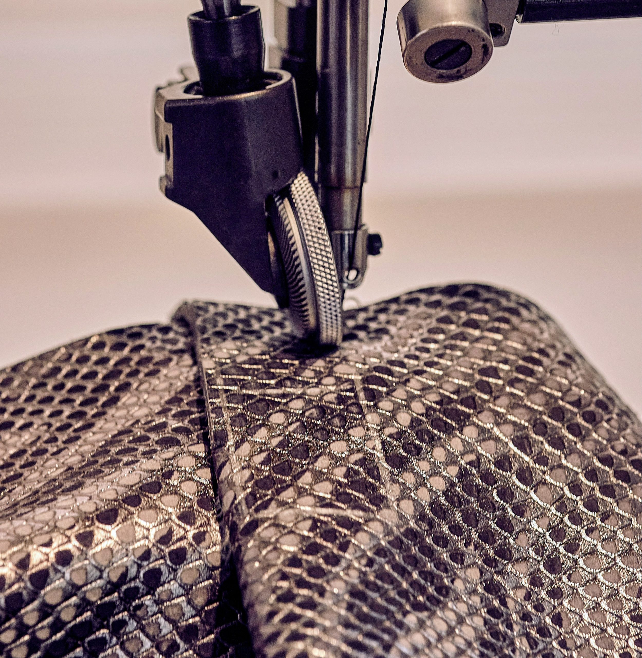 Óscar Salgado artisan crafting bag
