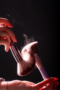 Kumano makeup brush , photo by Enes Beydilli