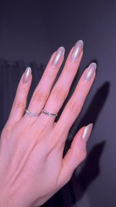 photo by Rayana Sales sheer chrome
