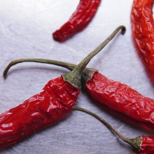 close up chili peppers pluming method